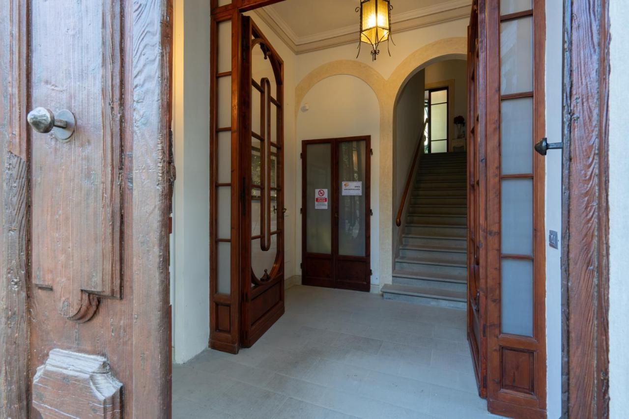 Villa Gerini Ronta Exteriör bild